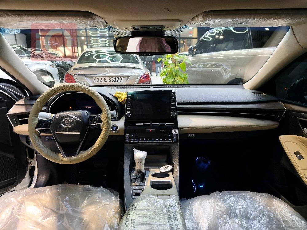 تويوتا أفالون